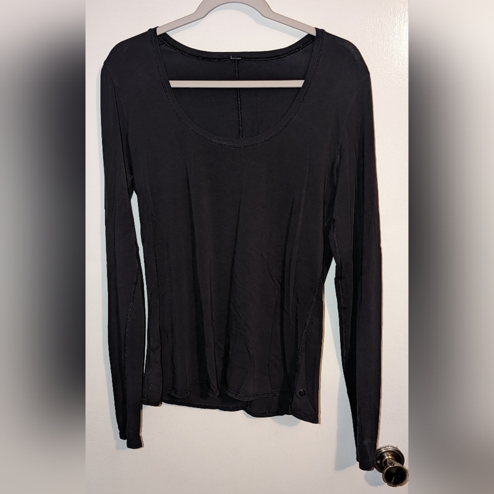 Lululemon Black Long Sleeve